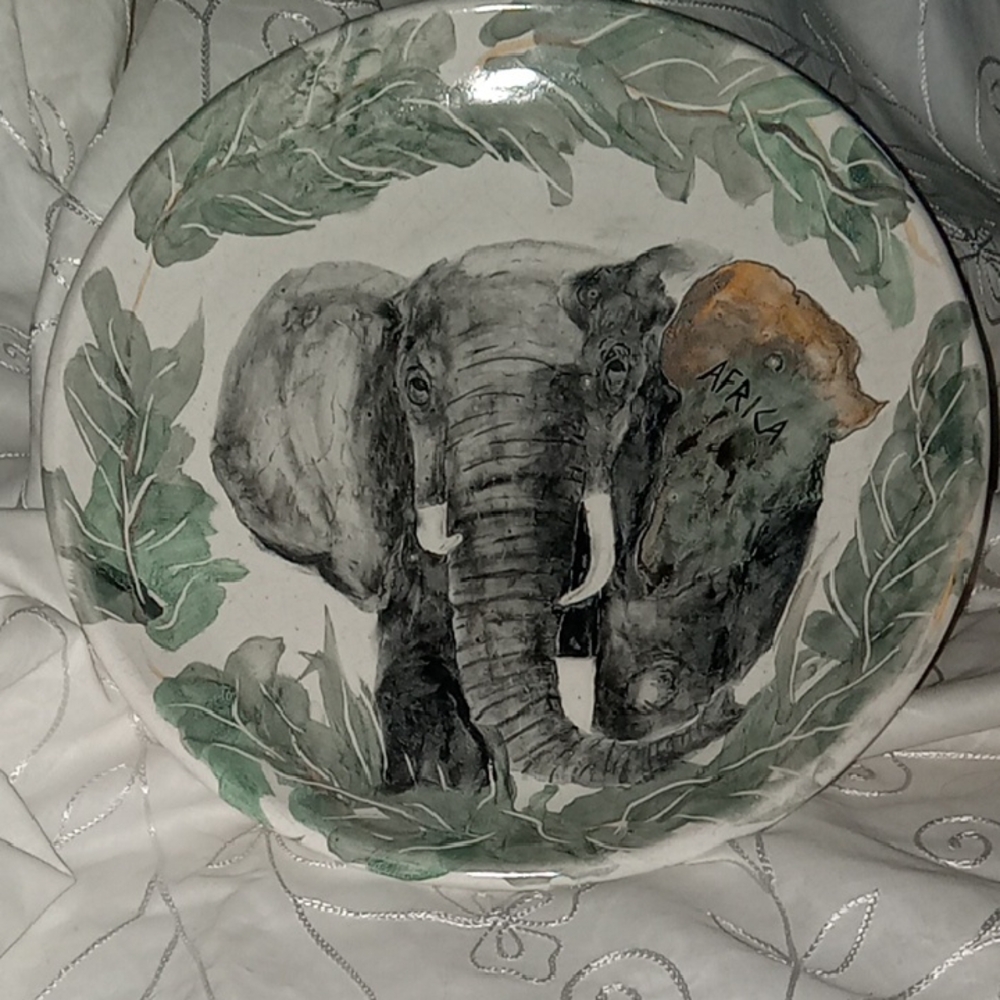 Hand Crafted Elephant Ceramic Decorative Plate